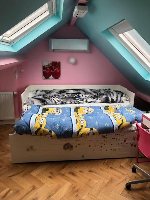 Stay In Maison De Metre In Etterbeek Bruxelles Extérieur photo